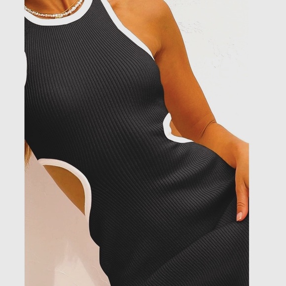 ⭐️KNIT DRESS⭐️RIBBED BODYCON DRESS W/CONTRAST WHITE PIPING & CUTOUTS SIZE SMALL - Picture 4 of 5